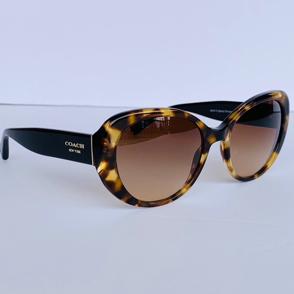 Coach Accessories - Coach ‘Alexa’ sunwear